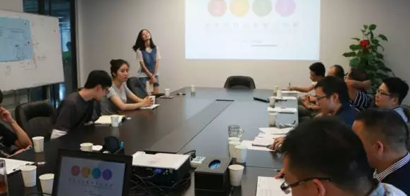 龙8国际电子平台第二期员工转正评审会乐成举行